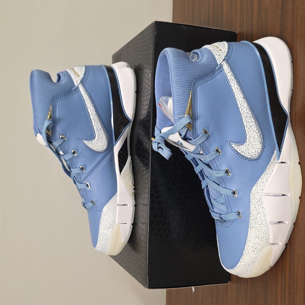 NIKE KOBE 1 PROTRO CITY OF CHAMPIONS MEN'S 10 WORK BLUE/SUMMIT WHITE IM0541 400